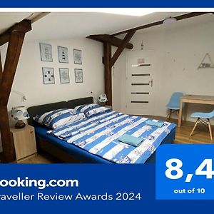 Sea World Apartments Mansarda